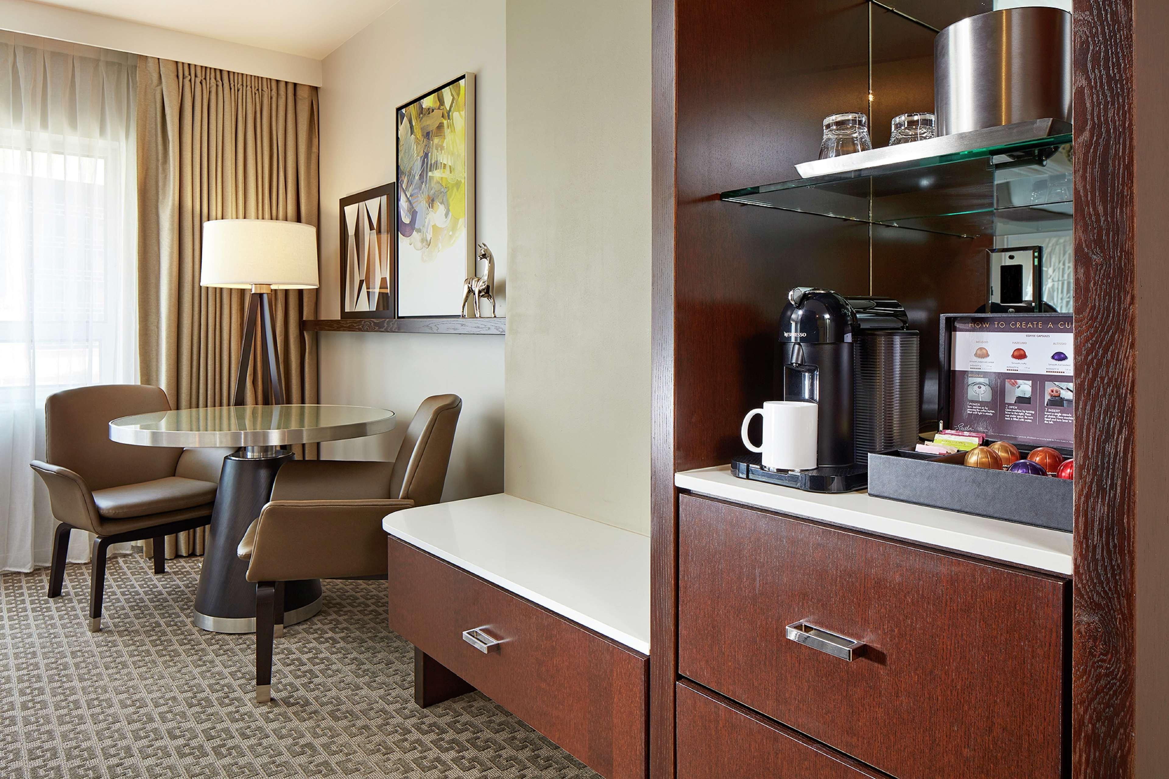 The Statler Dallas, Curio Collection By Hilton Exterior foto