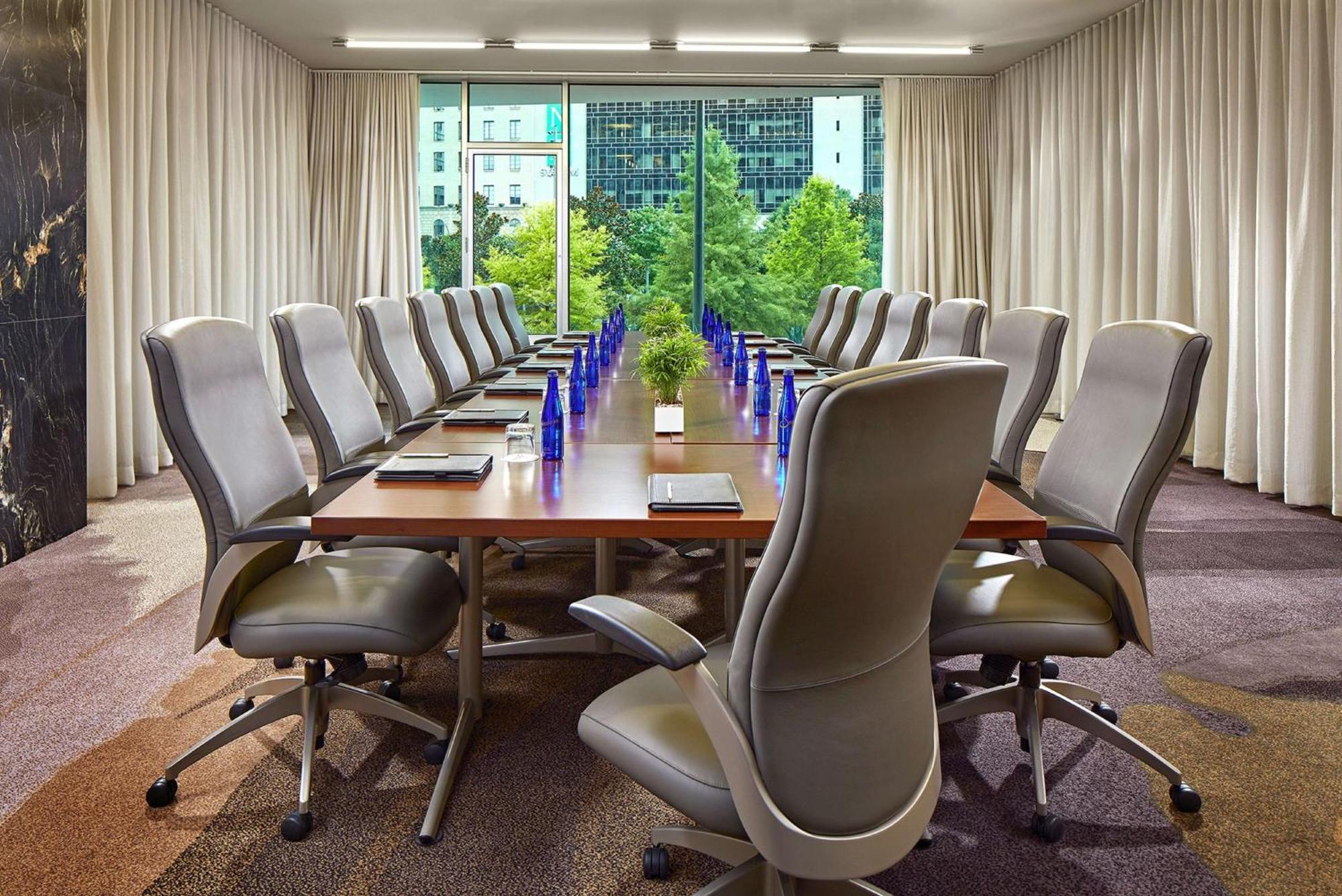The Statler Dallas, Curio Collection By Hilton Exterior foto
